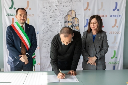 "UNA COMUNITA' EDUCANTE" - SOTTOSCRIZIONE AL PATTO EDUCATIVO - IL PAESE DEI  BALOCCHI JESOLO